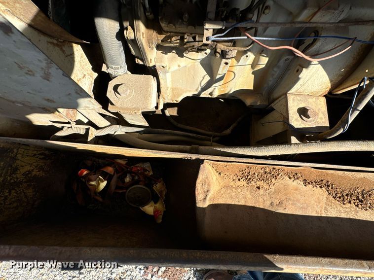 image for item DU9634 1987 Sullivan Machinery D01250421C1EA air compressor