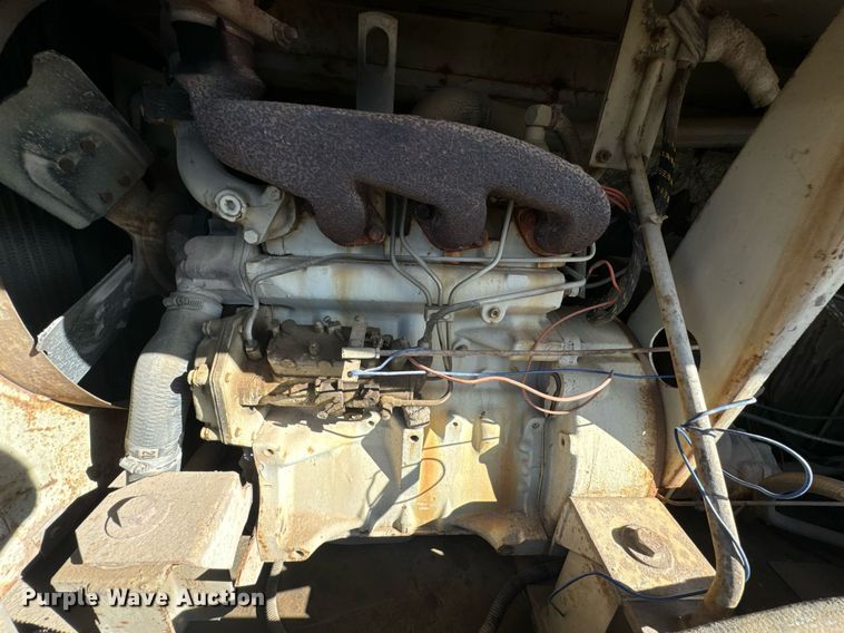 image for item DU9634 1987 Sullivan Machinery D01250421C1EA air compressor