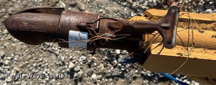 image for item DU9635 1990 Le Roi Dresser air compressor