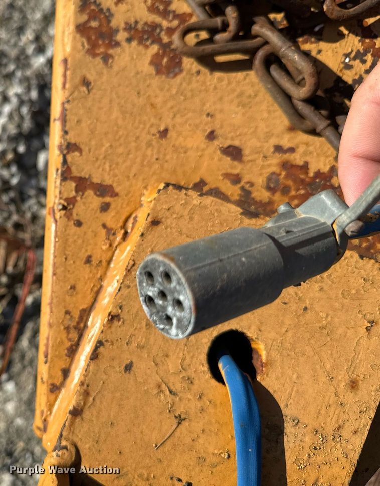 image for item DU9635 1990 Le Roi Dresser air compressor