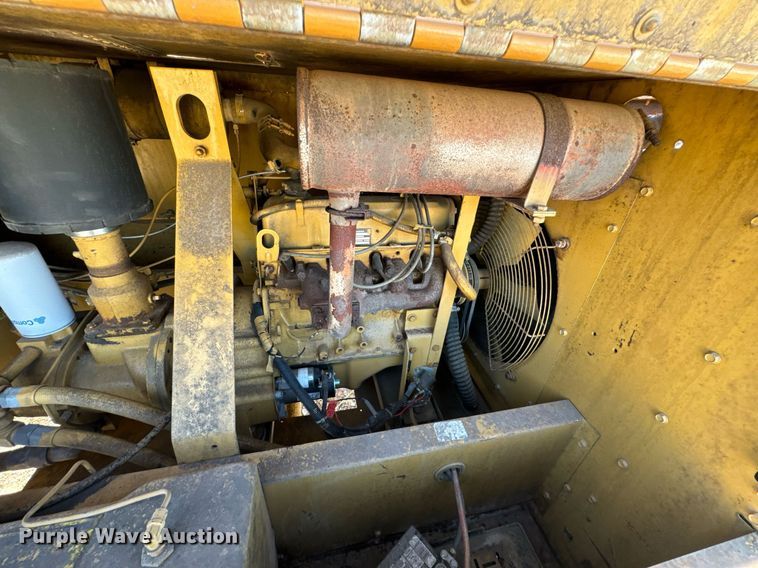 image for item DU9635 1990 Le Roi Dresser air compressor