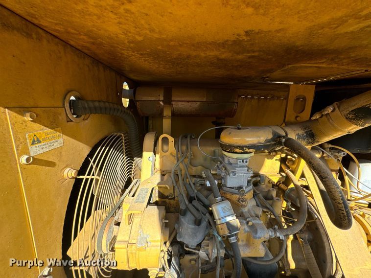 image for item DU9635 1990 Le Roi Dresser air compressor