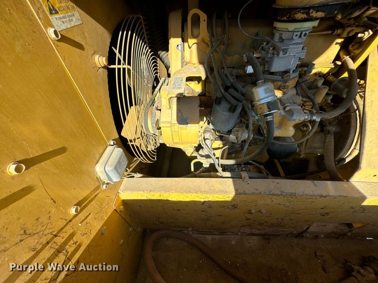 image for item DU9635 1990 Le Roi Dresser air compressor