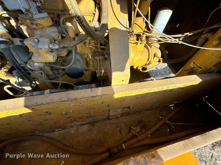 image for item DU9635 1990 Le Roi Dresser air compressor