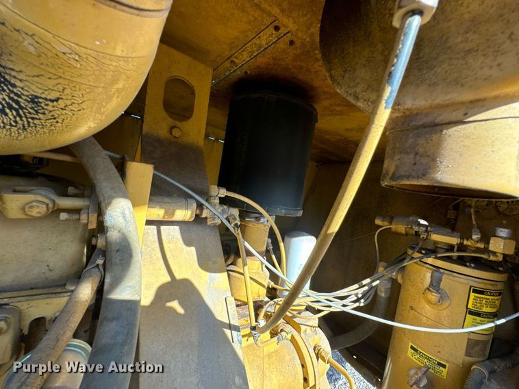 image for item DU9635 1990 Le Roi Dresser air compressor