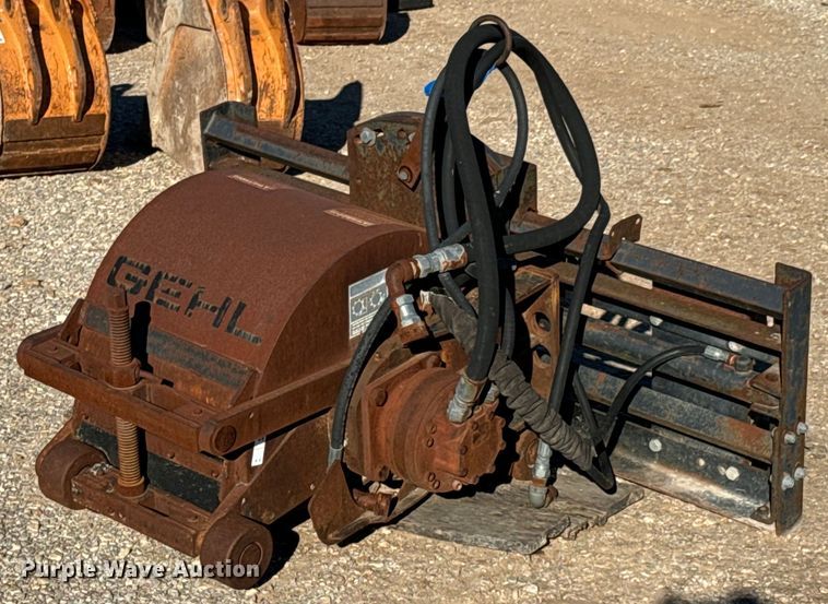 image for item DU9638 Gehl skid steer asphalt grinder