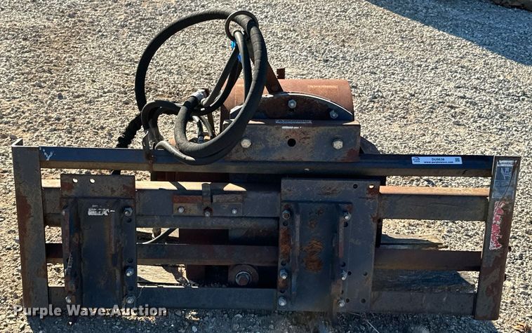 image for item DU9638 Gehl skid steer asphalt grinder