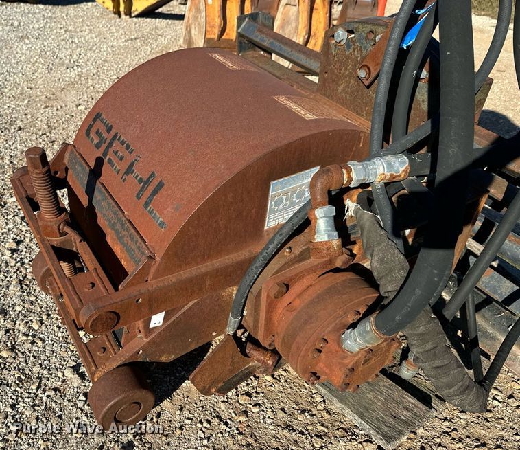 image for item DU9638 Gehl skid steer asphalt grinder