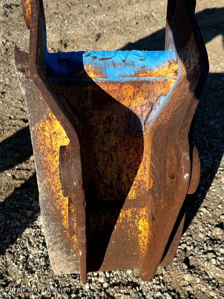 image for item DU9639 (9) buckets