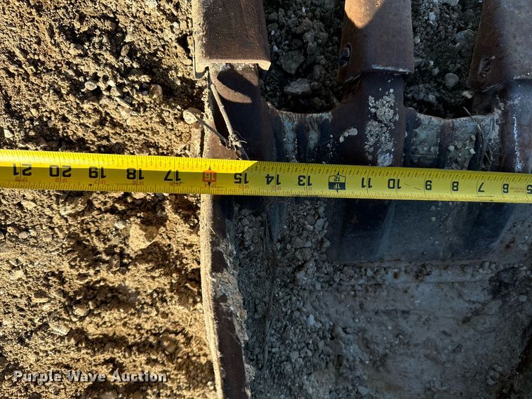 image for item DU9639 (9) buckets