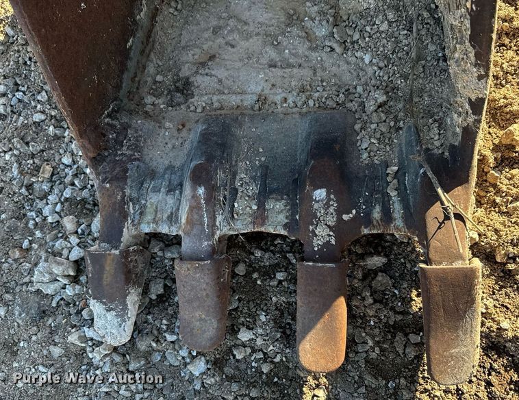 image for item DU9639 (9) buckets