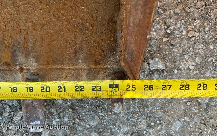 image for item DU9639 (9) buckets