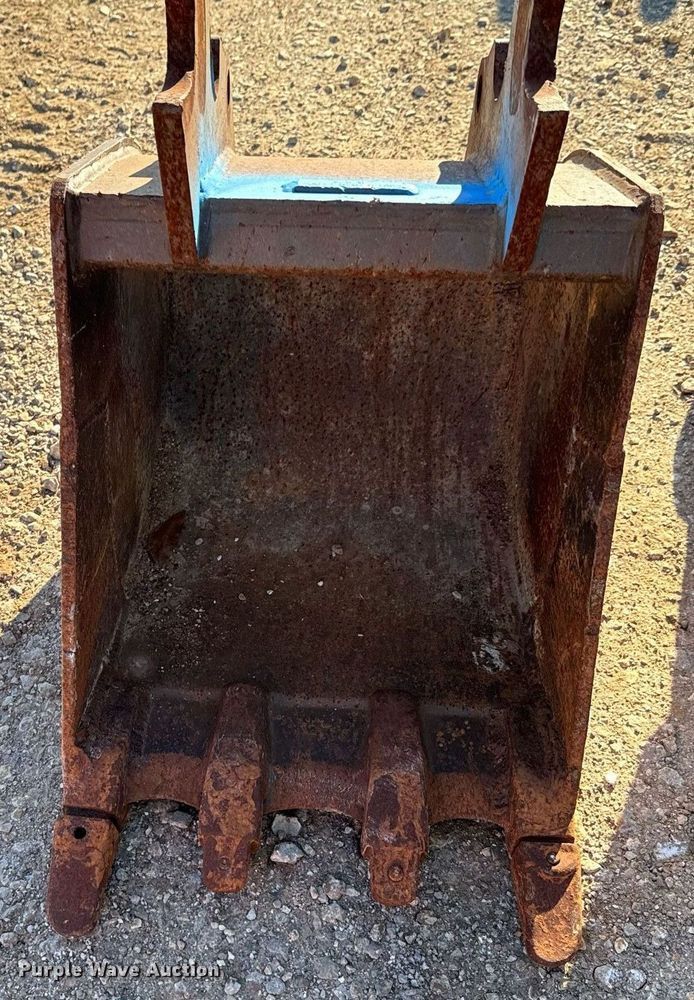 image for item DU9639 (9) buckets