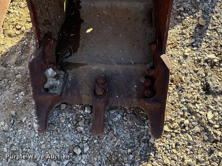 image for item DU9639 (9) buckets