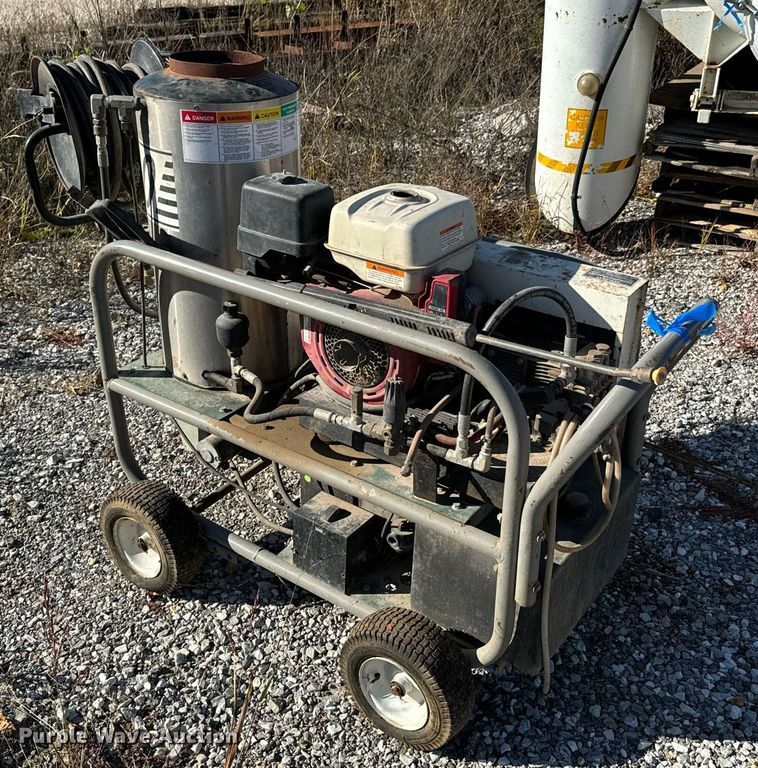 image for item DU9644 Vacuum truck bed equipment