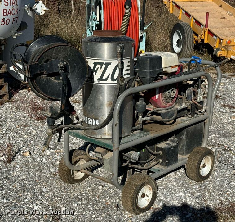 image for item DU9644 Vacuum truck bed equipment