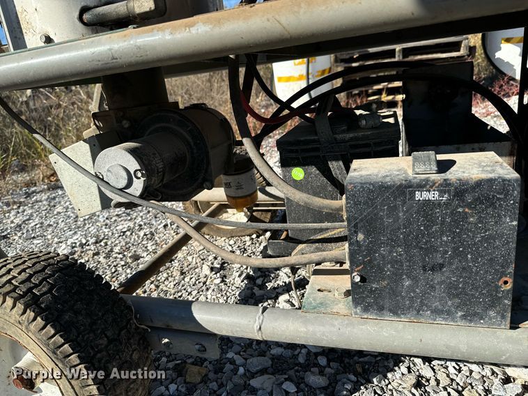 image for item DU9644 Vacuum truck bed equipment