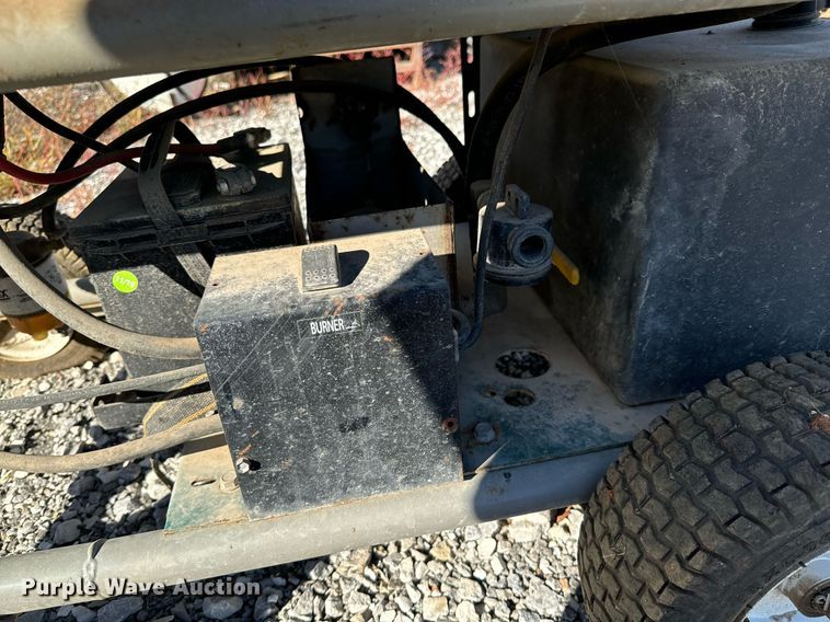 image for item DU9644 Vacuum truck bed equipment