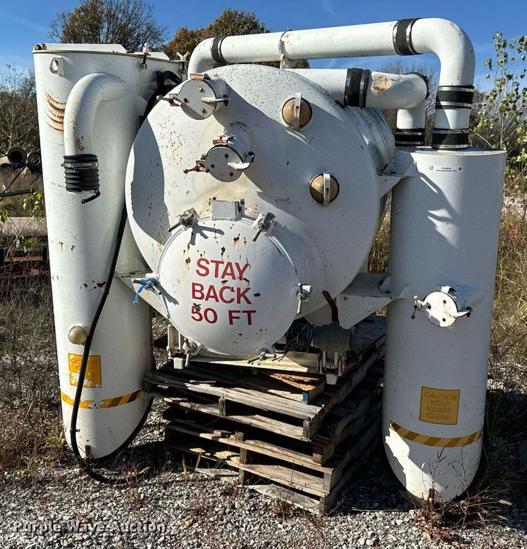 image for item DU9644 Vacuum truck bed equipment