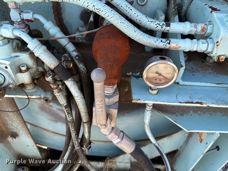 image for item DU9644 Vacuum truck bed equipment