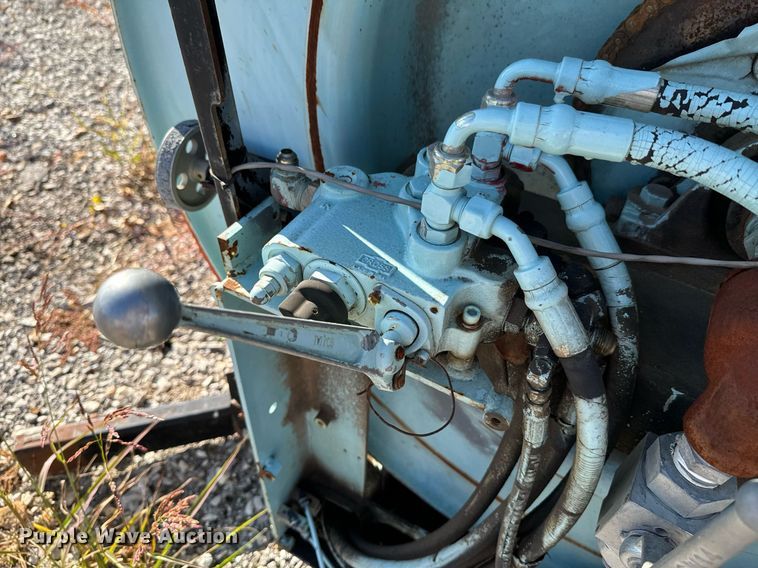 image for item DU9644 Vacuum truck bed equipment