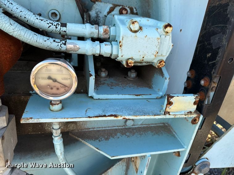 image for item DU9644 Vacuum truck bed equipment