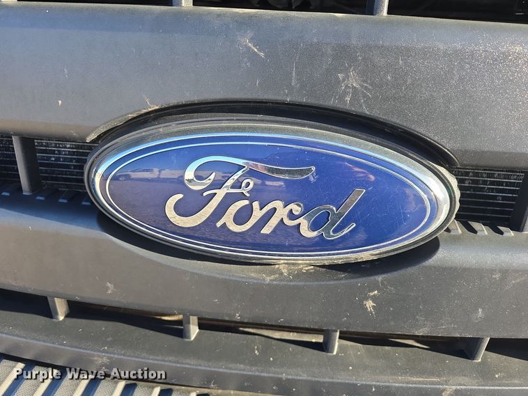 image for item DV0033 2013 Ford F550 Super Duty XL utility / service truck