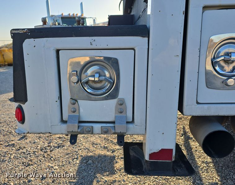 image for item DV0033 2013 Ford F550 Super Duty XL utility / service truck