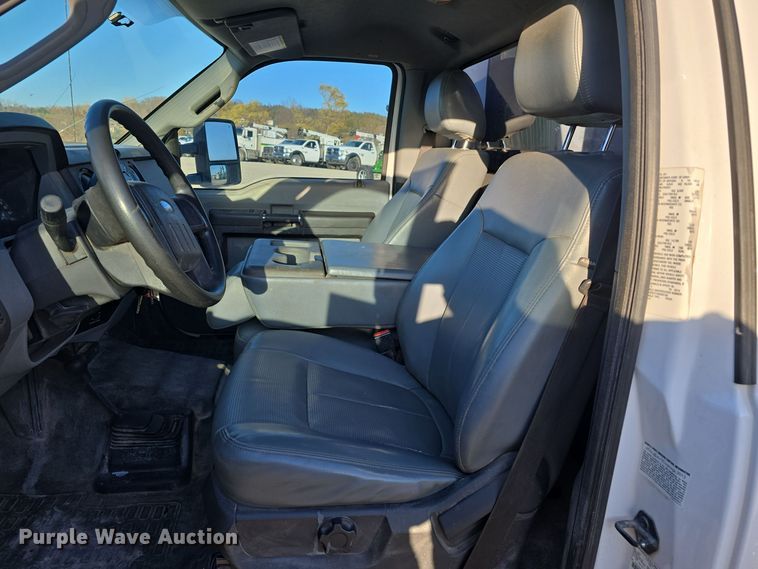 image for item DV0033 2013 Ford F550 Super Duty XL utility / service truck