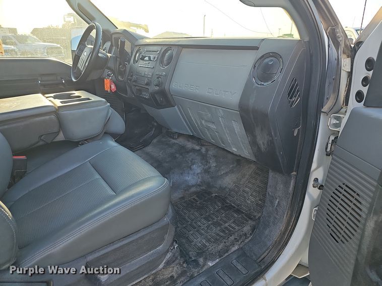 image for item DV0033 2013 Ford F550 Super Duty XL utility / service truck