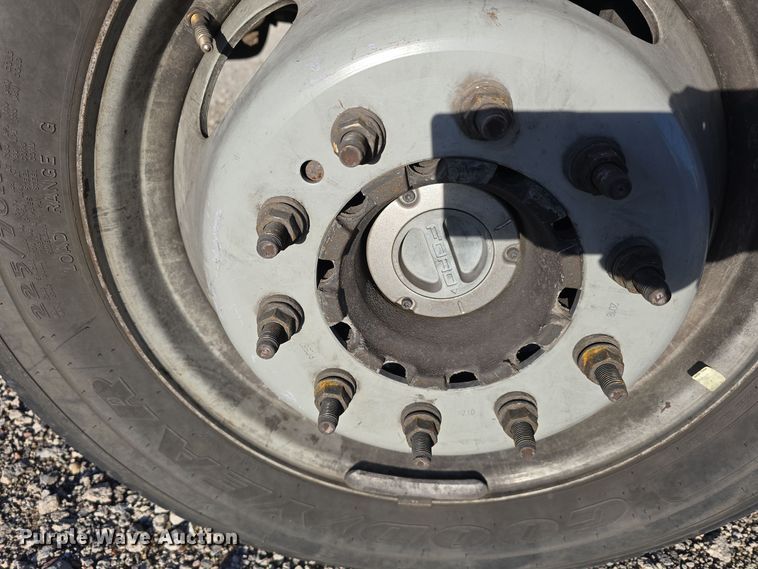 image for item DV0033 2013 Ford F550 Super Duty XL utility / service truck