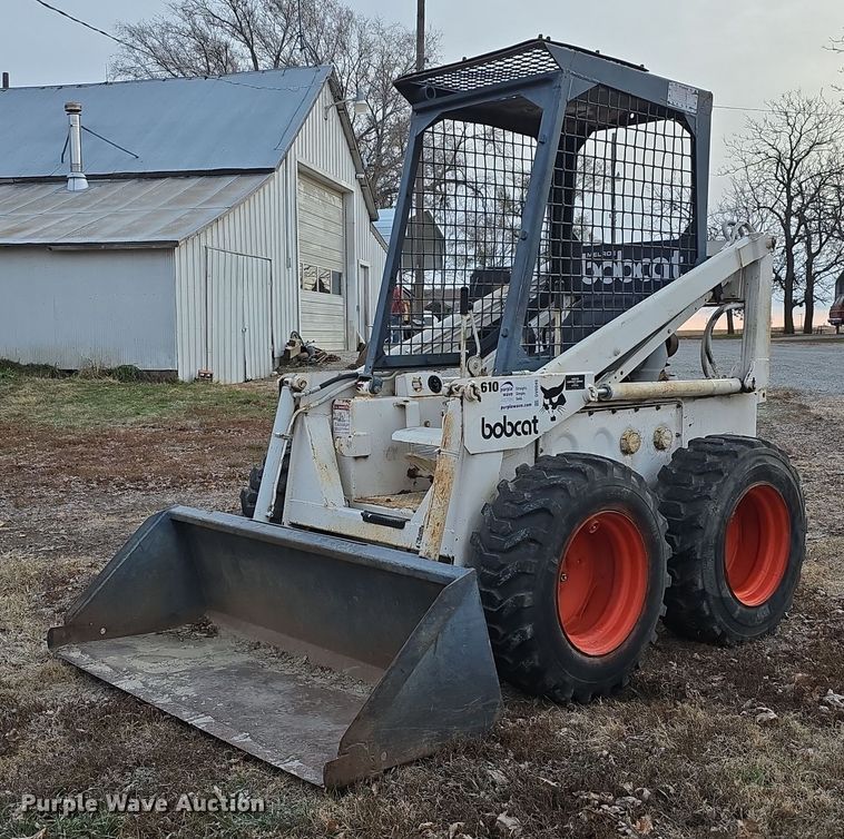 image for item DV0049 1972 Bobcat 610 skid steer loader