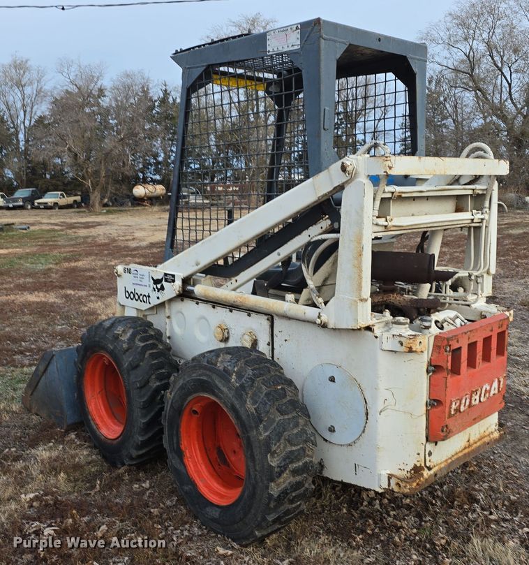 image for item DV0049 1972 Bobcat 610 skid steer loader