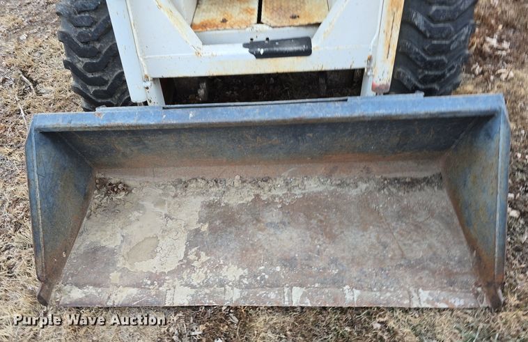 image for item DV0049 1972 Bobcat 610 skid steer loader