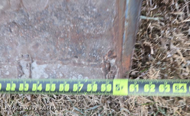 image for item DV0049 1972 Bobcat 610 skid steer loader