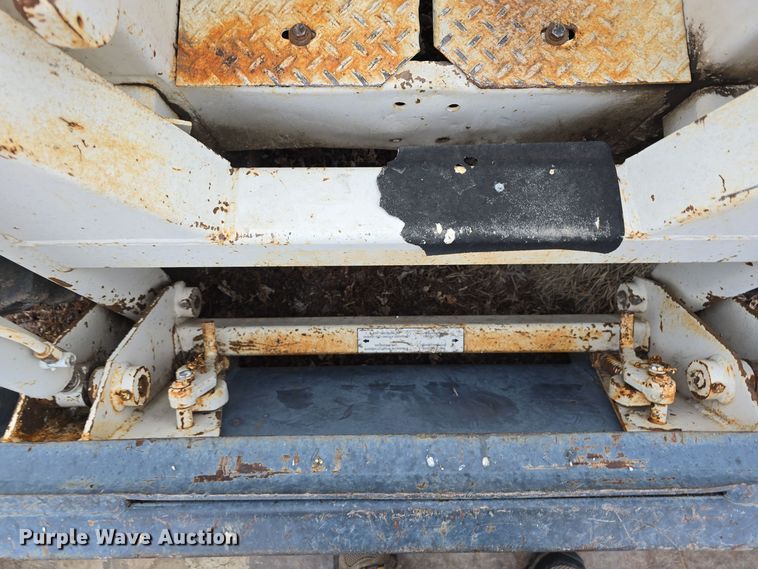 image for item DV0049 1972 Bobcat 610 skid steer loader