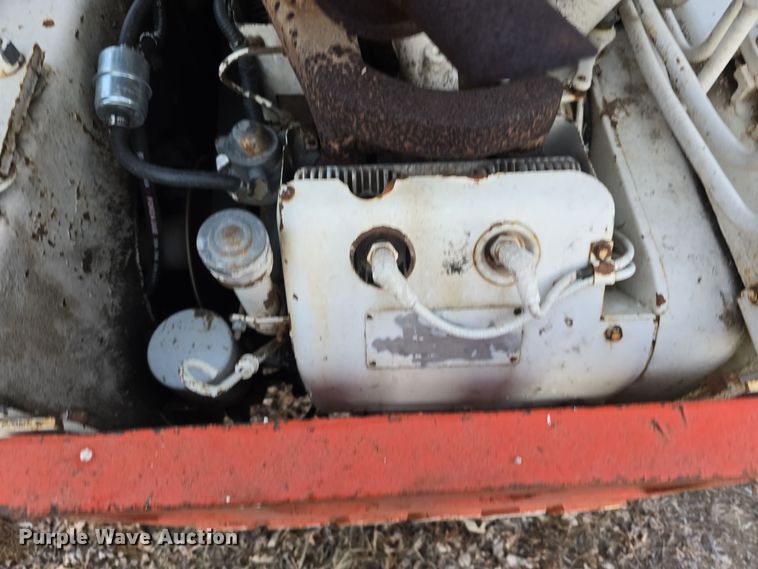 image for item DV0049 1972 Bobcat 610 skid steer loader