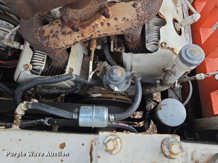 image for item DV0049 1972 Bobcat 610 skid steer loader