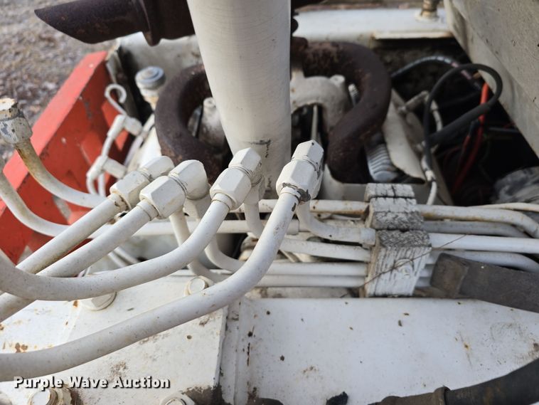 image for item DV0049 1972 Bobcat 610 skid steer loader