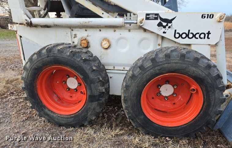 image for item DV0049 1972 Bobcat 610 skid steer loader