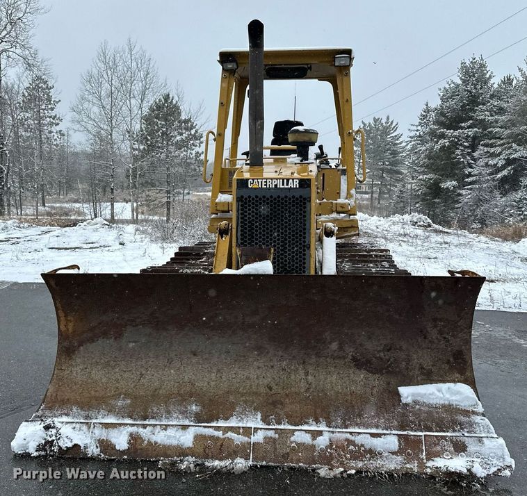 image for item DV0513 2001 Caterpillar  D5C XL Series 3 dozer