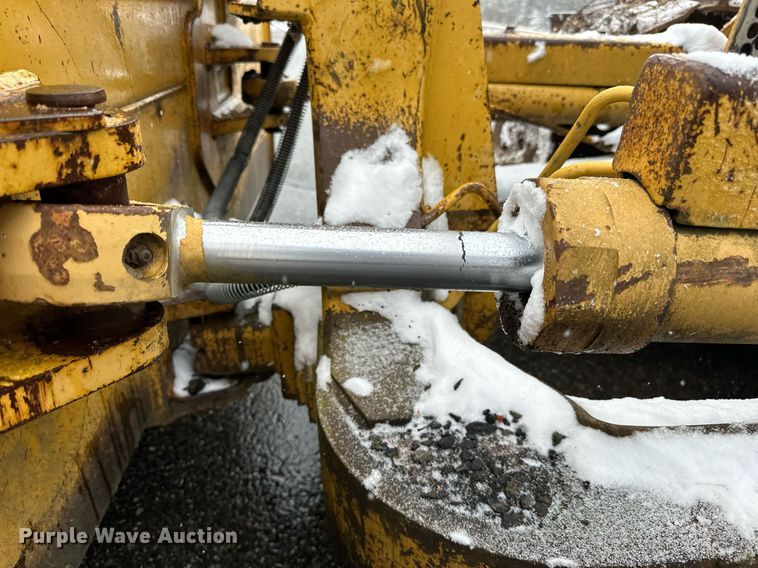 image for item DV0513 2001 Caterpillar  D5C XL Series 3 dozer