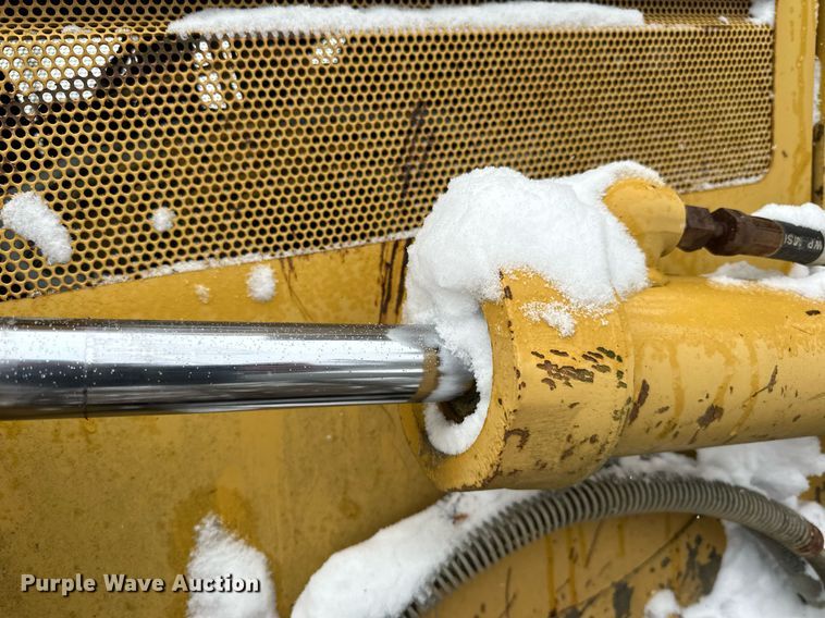 image for item DV0513 2001 Caterpillar  D5C XL Series 3 dozer