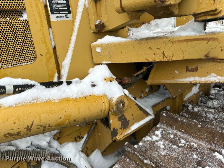 image for item DV0513 2001 Caterpillar  D5C XL Series 3 dozer