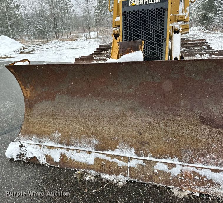 image for item DV0513 2001 Caterpillar  D5C XL Series 3 dozer