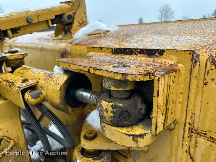 image for item DV0513 2001 Caterpillar  D5C XL Series 3 dozer