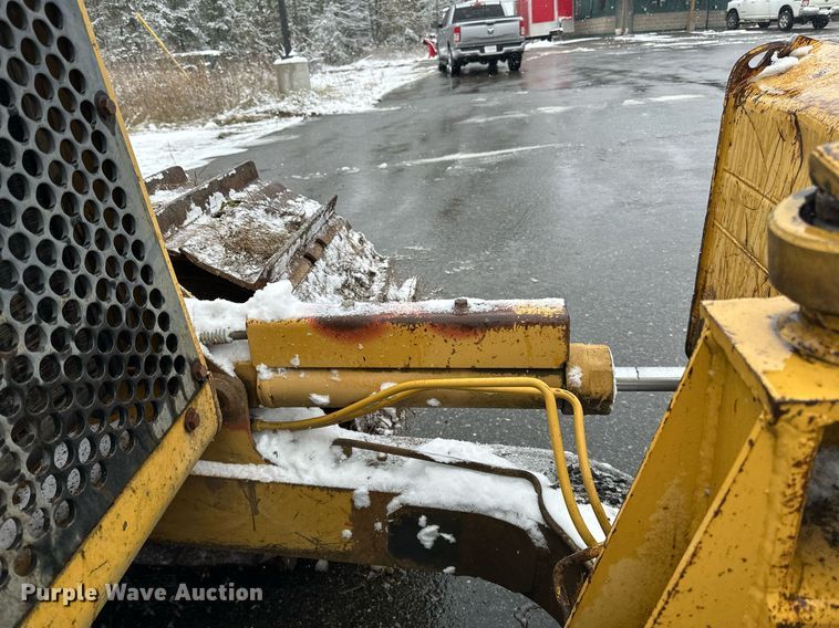 image for item DV0513 2001 Caterpillar  D5C XL Series 3 dozer