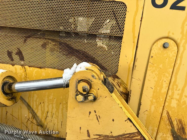 image for item DV0513 2001 Caterpillar  D5C XL Series 3 dozer