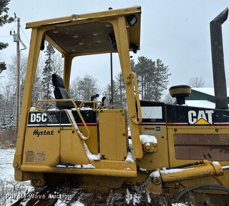 image for item DV0513 2001 Caterpillar  D5C XL Series 3 dozer