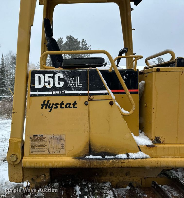 image for item DV0513 2001 Caterpillar  D5C XL Series 3 dozer
